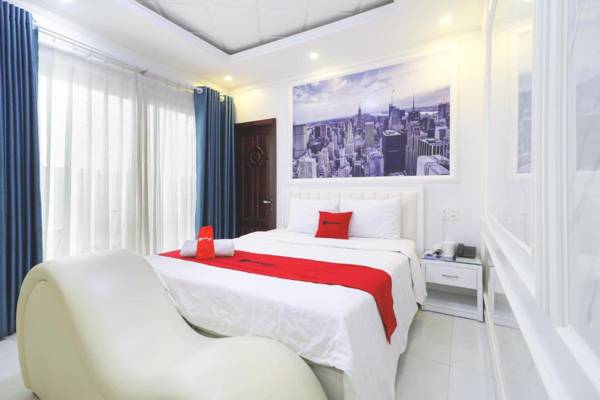RedDoorz Venice Hotel