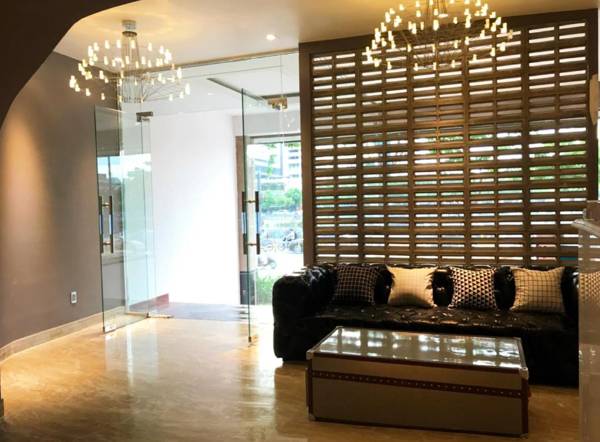 A-In Hotel Riverside