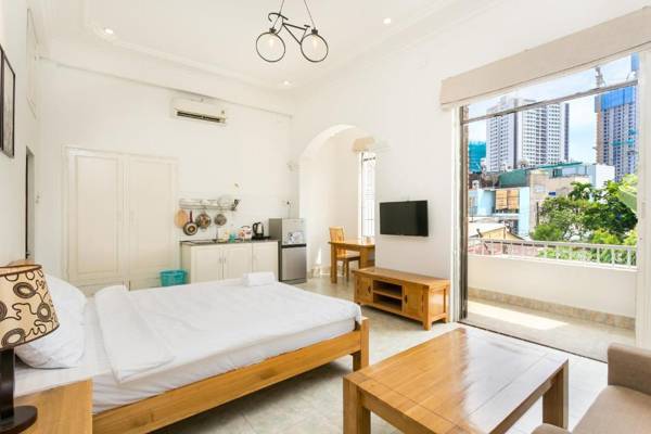 Halo Apartment With Balcony