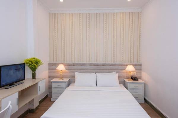 Quy Hung Hotel - Ben Thanh Market Central
