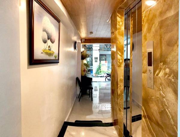 Louis Hotel - Bui Vien Walking Street