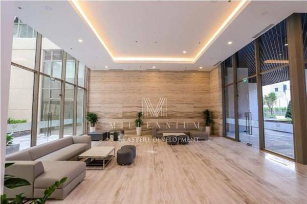 JENNIFER HOUSE #POOL GYM A37