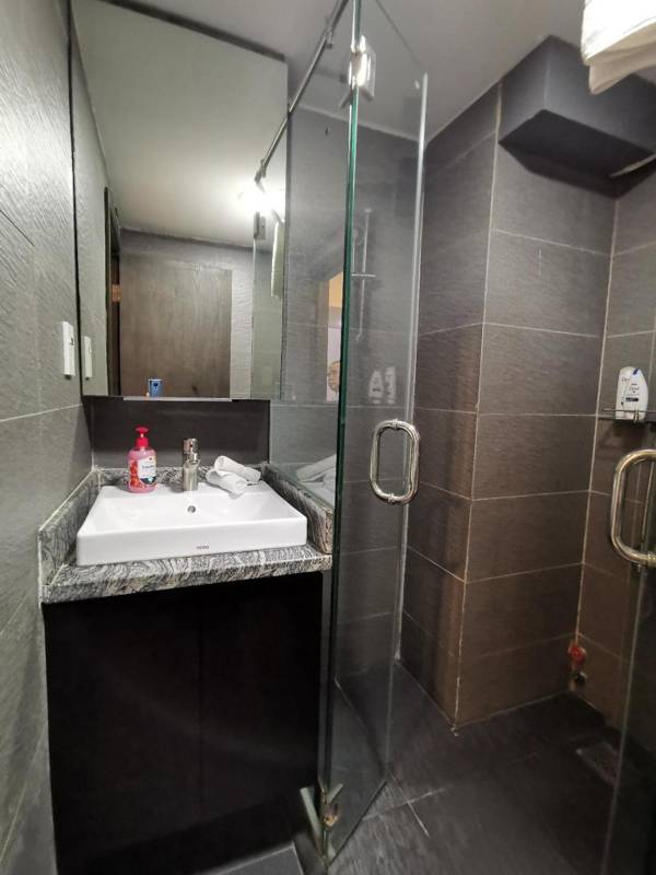 Sunshine Lofts with balcony 5 min to Bui Vien 