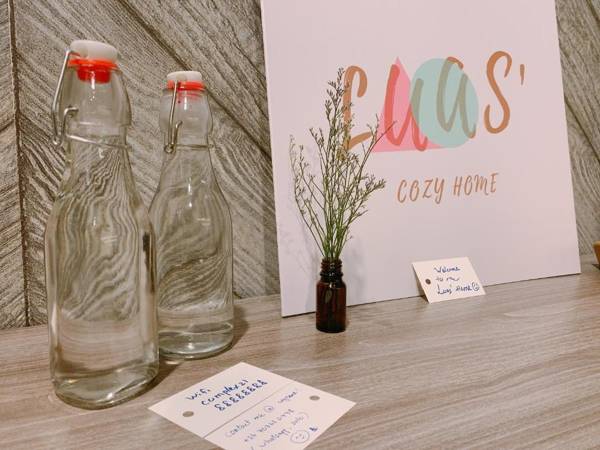 Luxurious Chinatown Hideaway