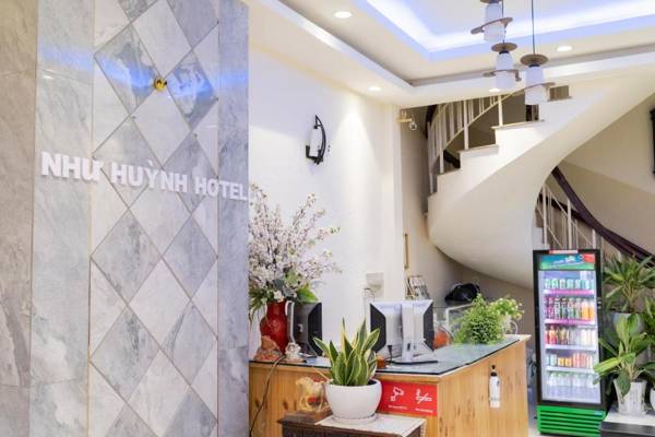 Aqua Nhu Huynh Hotel