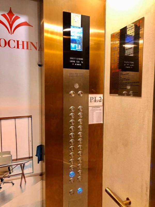 Workspace - Cozy officehotelOfficetel in Phu My Hung dist 7