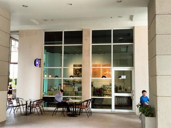 NICE STUDIO HIGH FLO MANOR 2 FREE POOL IN CENTER