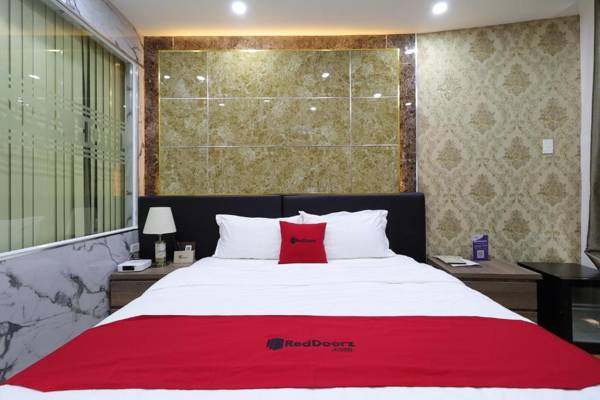 RedDoorz Plus Vienna Hotel