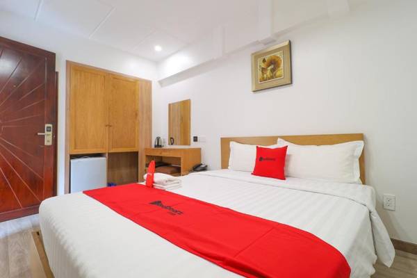 RedDoorz Sao Mai Hotel