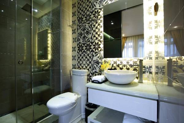 GreenTree Saigon Dong Du Hotel