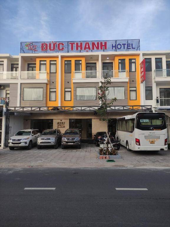 ĐỨC THẠNH HOTEL