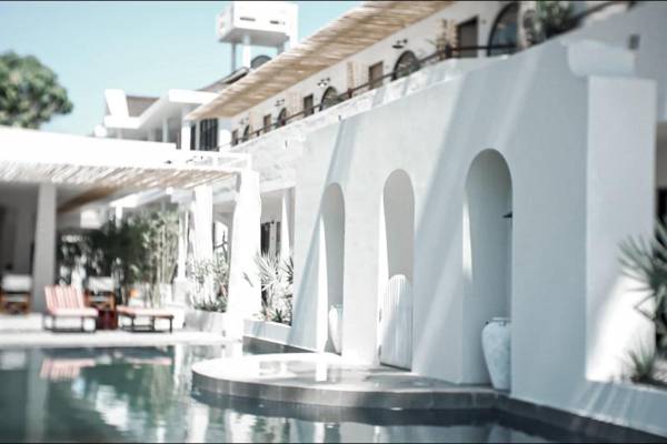 Meraki Oasis Hotel