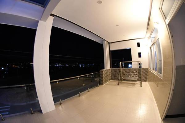 Nhà nghỉ Hùng Hoa