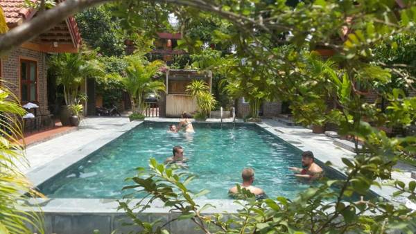 Tam Coc Tropical Homestay