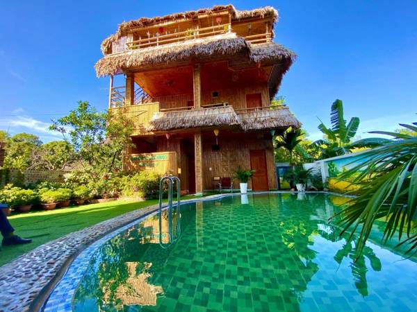 Hang Mua Bamboo Homestay