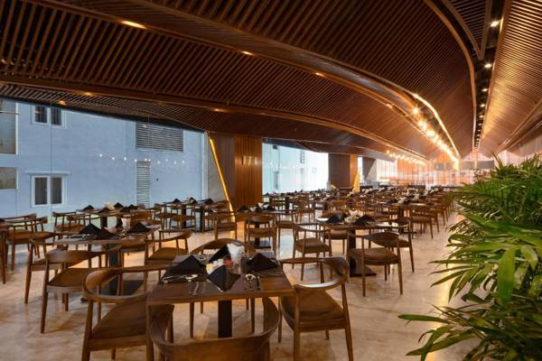 Holi Beach Hotel & Apartments