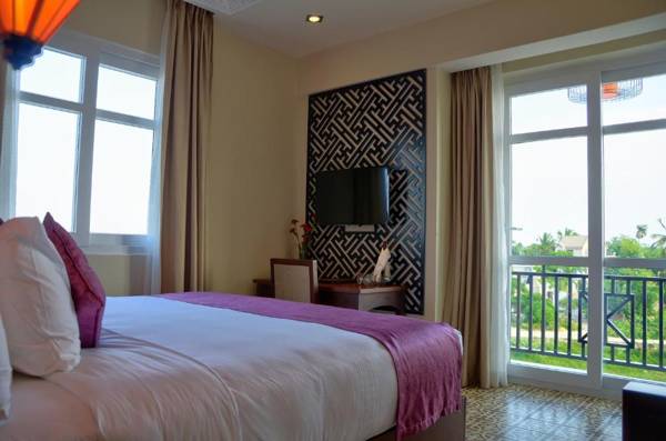 Royal Riverside Hoi An Hotel