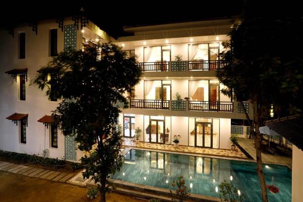 Tropical Garden & Pool Villa