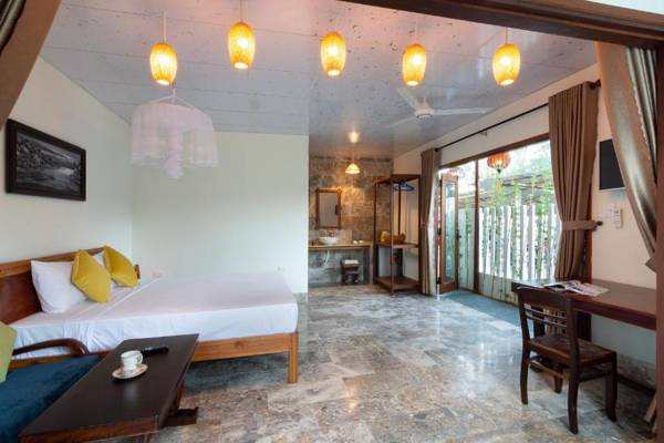 Hidden Beach Bungalow Sea View