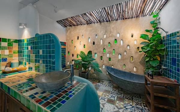 AnnaBo Nam Hoi An Beach House