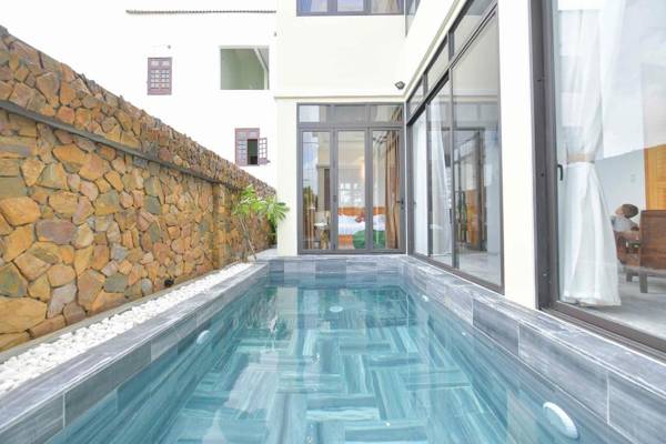 Palm Cove Vietnam Villa