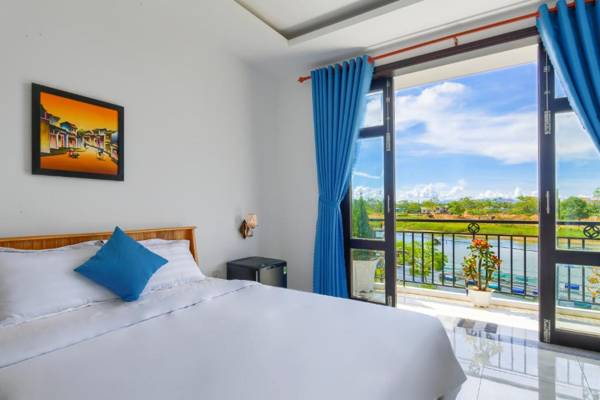 Gió Chiều Homestay - Thôn quê 2 mặt sông có bể bơi