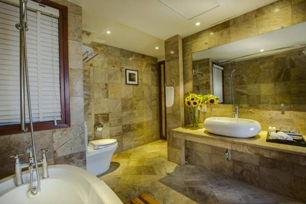 Oriental Suites Hotel & Spa