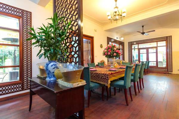 Aisha HOTELS and APARTMENTS