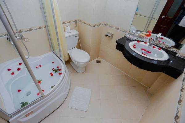 The Queen Hotel & Spa