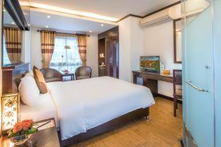 May De Ville Classic Hotel