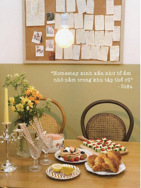 Vintage Art Condo w/ Bathtub - 3' to Opera House