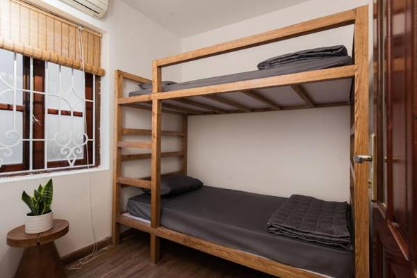 NYNA House-Luxury-Clean-Sword Lake