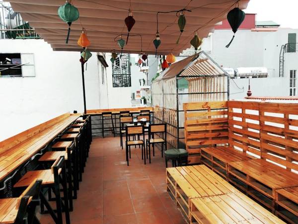 Joyce Homestay & Cafe