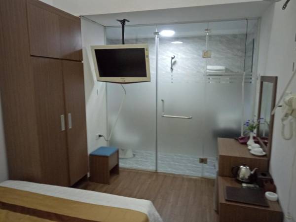 Duc Long Hotel