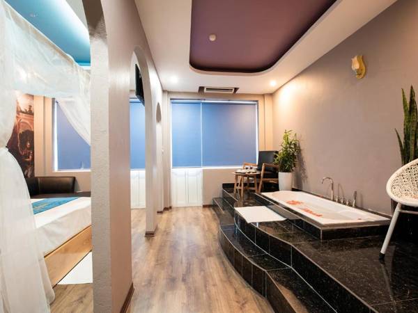 KHACH SAN HUONG DUONG