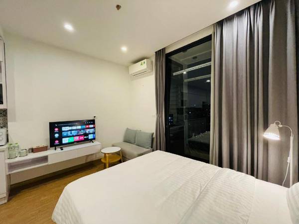 Studio 17 in Vinhome Green Bay w Bancony City View