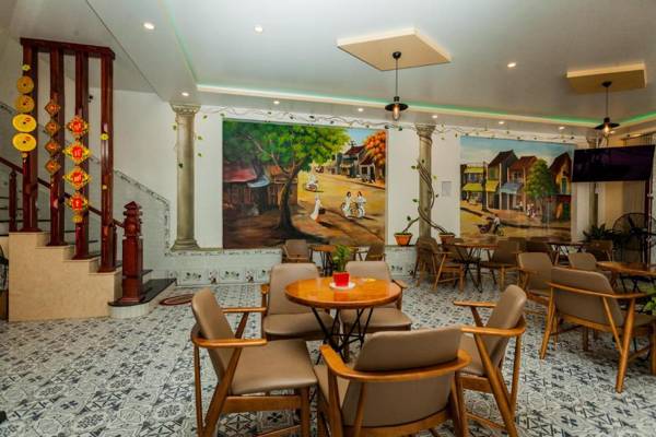 Khách sạn Vạn Xuân 79