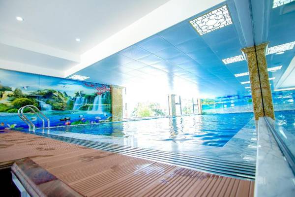 GOLDEN LOTUS TUAN CHAU