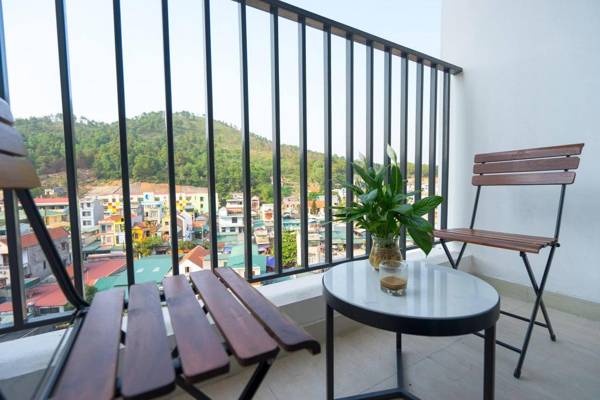 Ha Long Homestay @ Sunrise Apartments - 4BR
