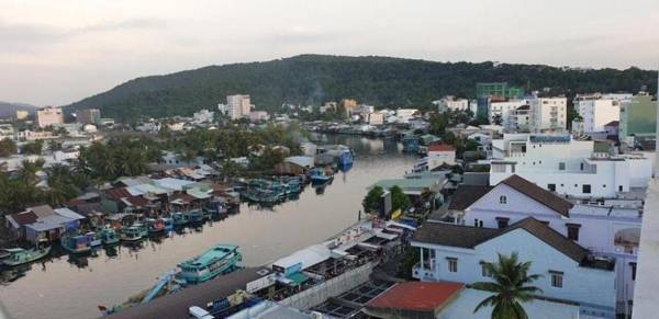 Kim Huong Quang Hotel