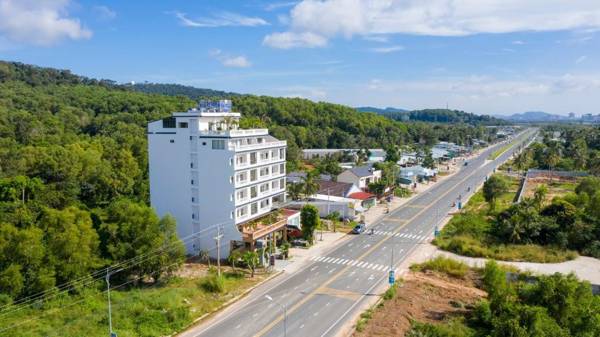 UM-PQ hotel Phú Quốc