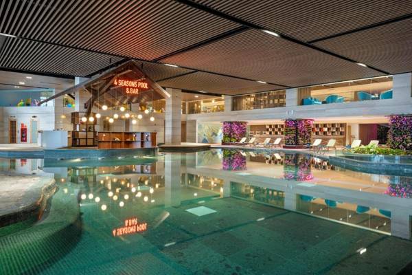 Wyndham Grand Flamingo Cat Ba Resort