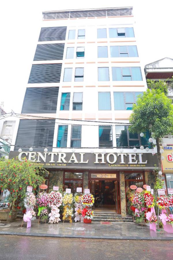 Central Hotel