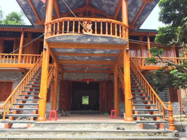 Ngườm Ngao Bản Giốc homestay