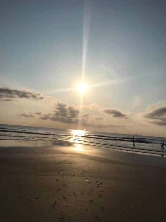 West Lake Hotel - Near Bai Dai Beach