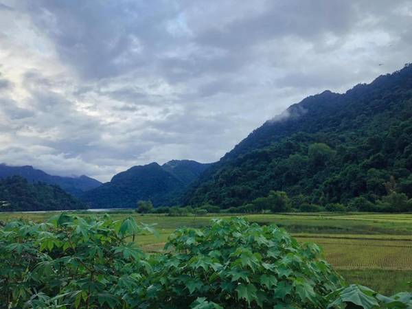 Ba Be lakeside - Tày Homestay