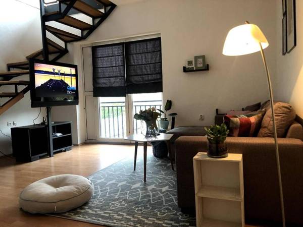 Light and Bright Central