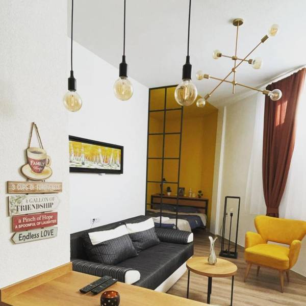 ORA-PRN studio apartment in the city centre