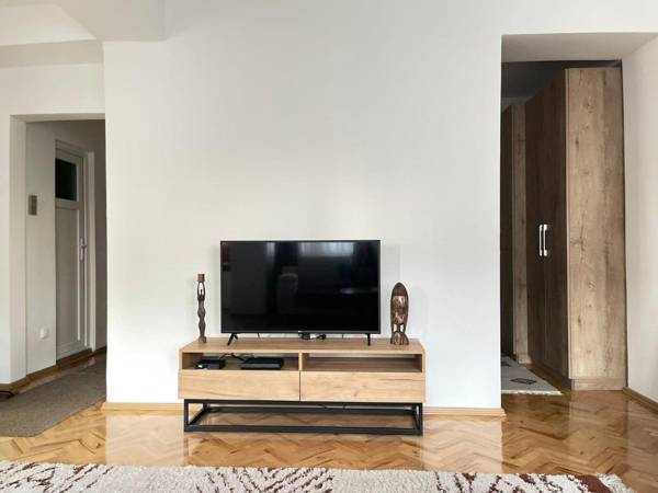 City center studio apartment