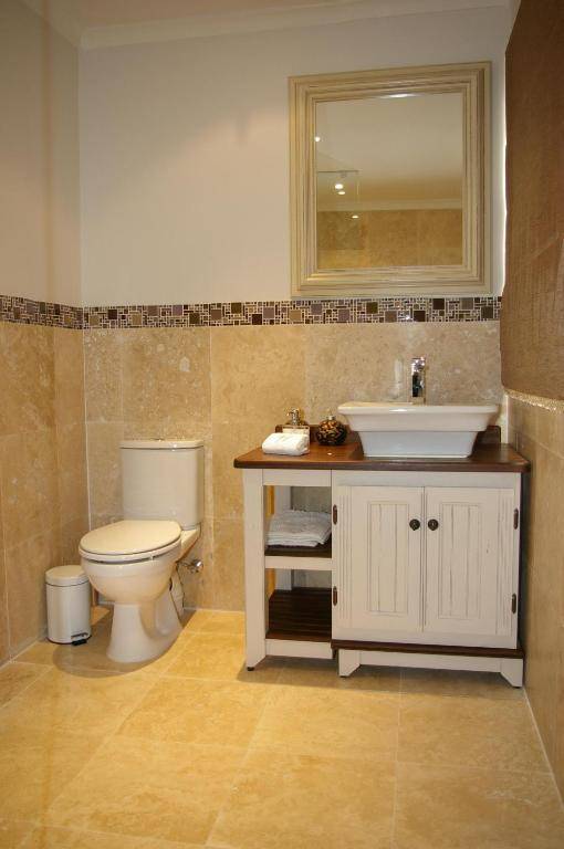 Four Palms Accommodation